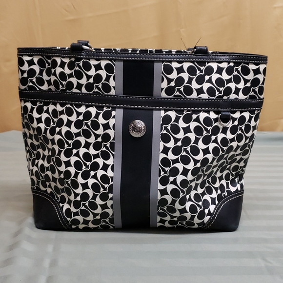 Coach Handbags - Coach handbag